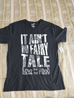 Black Graphic Tee - It Ain't No Fairy Tale
